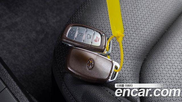 Hyundai AVANTE 1.6 GDI Value Plus — photo 1 of 20