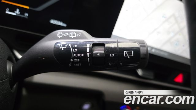 Kia Canival Diesel 9-Seater Prestige — photo 1 of 36