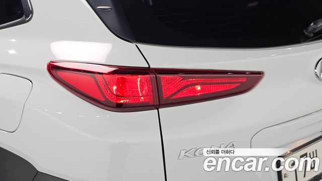 Hyundai Kona 1.6 Turbo 2WD — photo 1 of 33