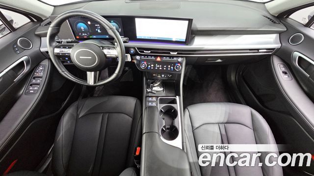 Hyundai Sonata Exclusive — photo 1 of 20