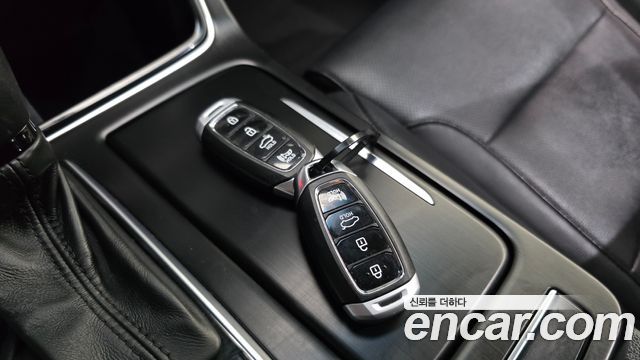 Hyundai Grandeur 3.0 LPi Modern Basic (Rental Car) — photo 1 of 30