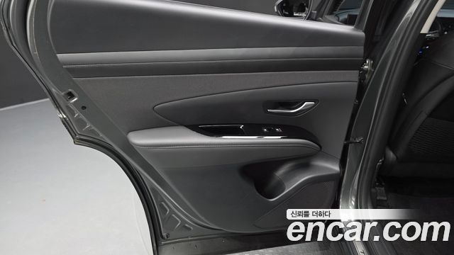 Hyundai Tucson Gasoline 1.6 Turbo 2WD — photo 1 of 36