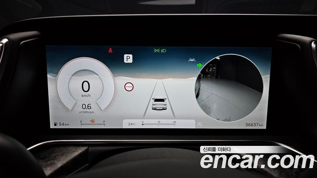 Genesis G90 Gasoline 3.5 Turbo e-S/C AWD — photo 1 of 20