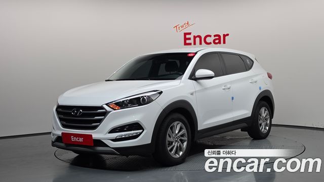 Hyundai Tucson Diesel 2.0 2WD — photo 1 of 28