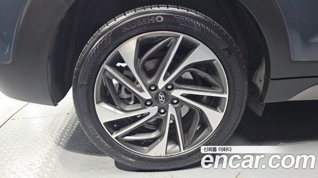 Hyundai Tucson Gasoline 1.6 turbo 2WD — photo 1 of 33