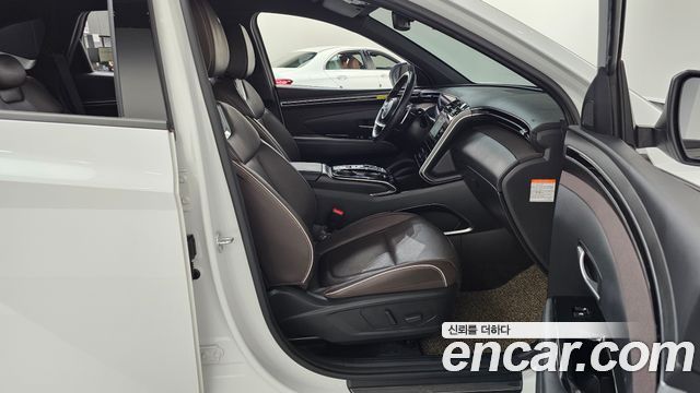 Hyundai Tucson Inspiration 2WD — photo 1 of 20