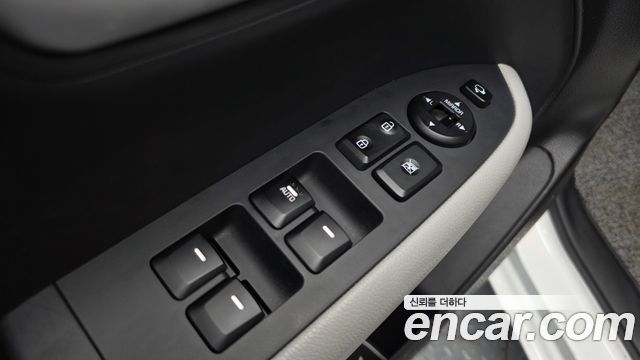 Kia RAY Signature — photo 1 of 30