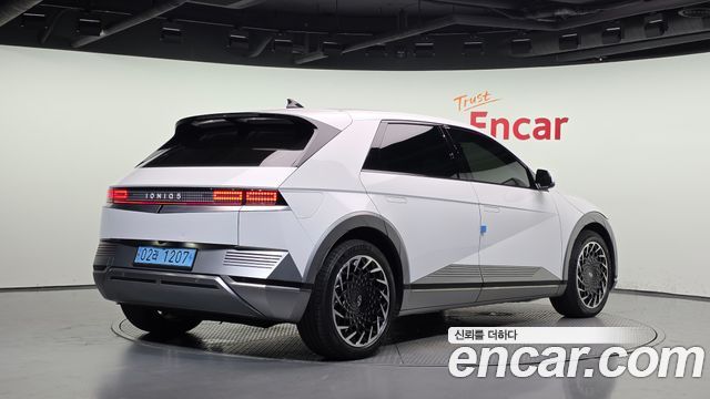 Hyundai Ioniq5 Long range — photo 1 of 20