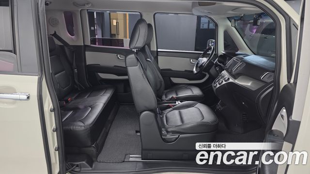 Kia RAY Luxury — photo 1 of 30