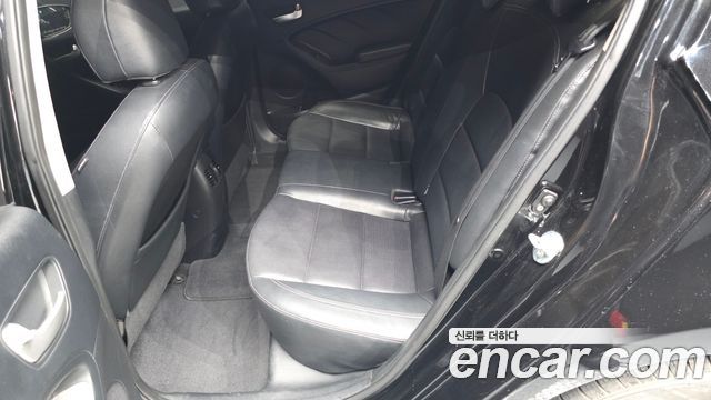 Kia K3 Luxury