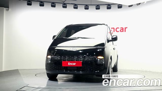 Hyundai Staria Tourer 11-Seater