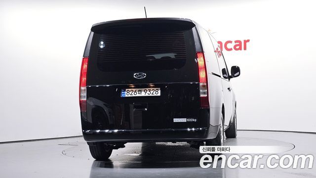 Hyundai Staria Cargo 5-Seater — photo 1 of 33