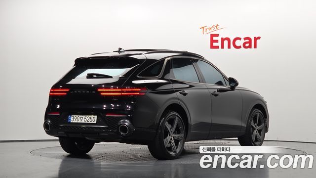 Genesis GV70 2.5T Gasoline AWD — photo 1 of 35