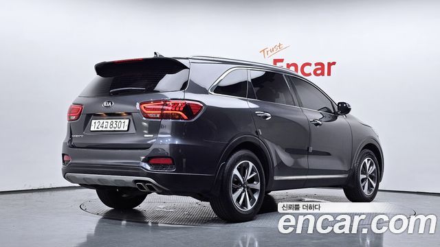 Kia Sorento Diesel 2.0 2WD — photo 1 of 35