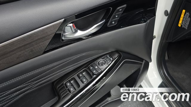 Kia K7 2.5 GDI X Edition — photo 1 of 34