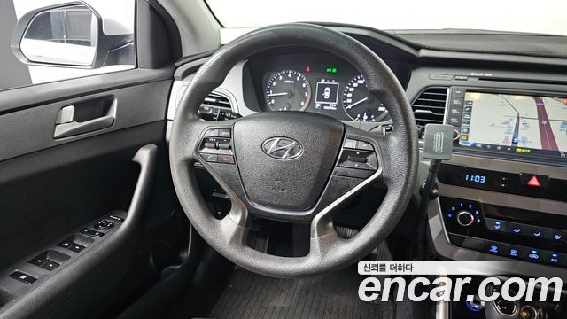 Hyundai Sonata LPI Modern — photo 1 of 20