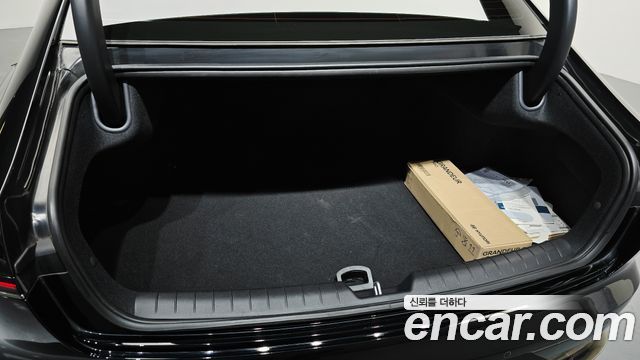 Hyundai Grandeur 3.5 Gasoline 2WD — photo 1 of 34