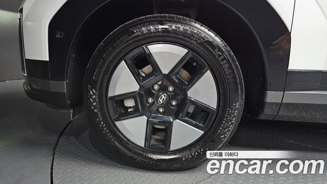 Hyundai Santafe HEV 1.6 2WD — photo 1 of 32
