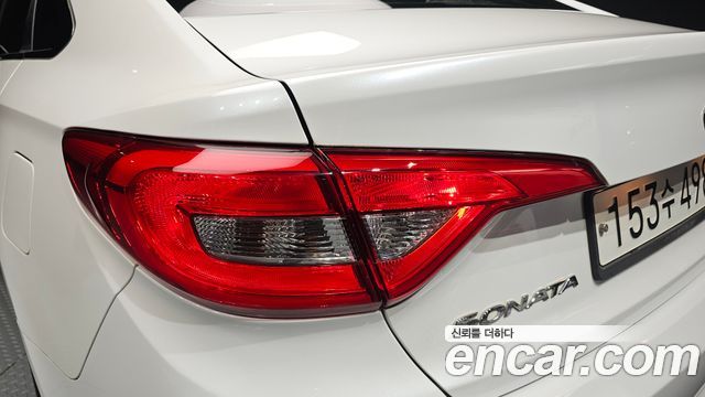 Hyundai Sonata LPI Premium — photo 1 of 31