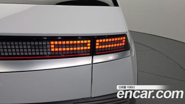 Hyundai Ioniq5 Long range — photo 1 of 35