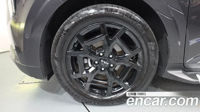 Kia Canival HEV 9seater Gravity — photo 1 of 34