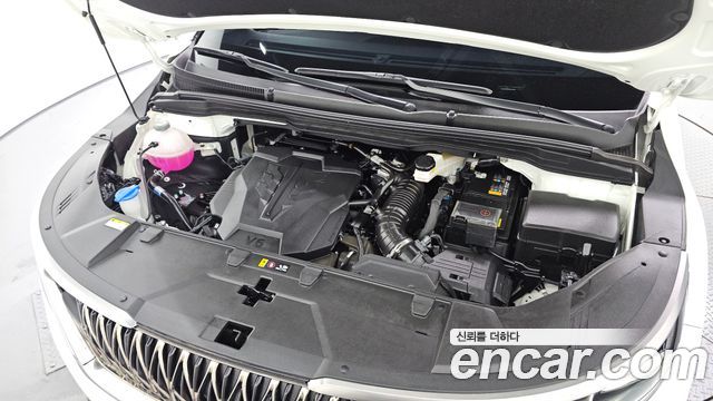 Kia Canival Gasoline 9-Seater Noblesse — photo 1 of 31