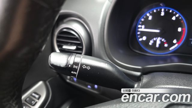 Hyundai Kona Diesel 1.6 2WD — photo 1 of 33