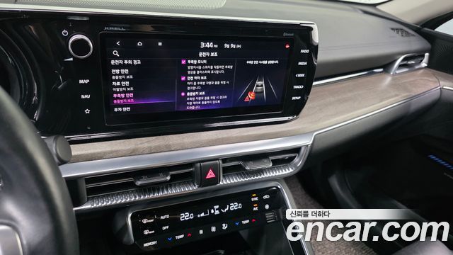 Kia K5 1.6 Turbo — photo 1 of 33