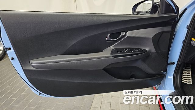 2020 Hyundai Veloster 2.0 N, photograph 8