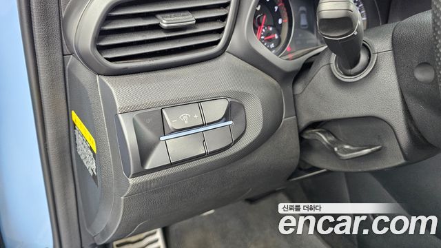 2020 Hyundai Veloster 2.0 N, photograph 3