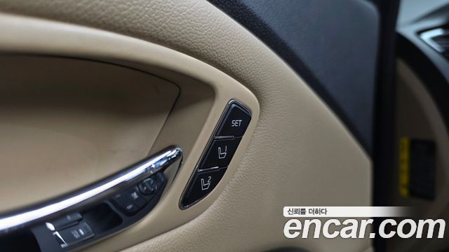 Kia Canival Gasoline 9-Seater Noblesse Special — photo 1 of 40