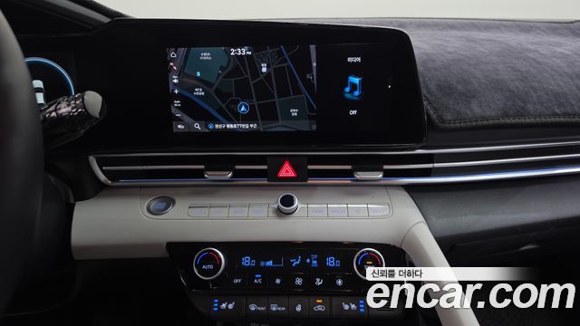 Hyundai AVANTE 1.6 — photo 1 of 33