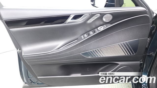 Genesis G80 Gasoline 2.5 Turbo 2WD — photo 1 of 33
