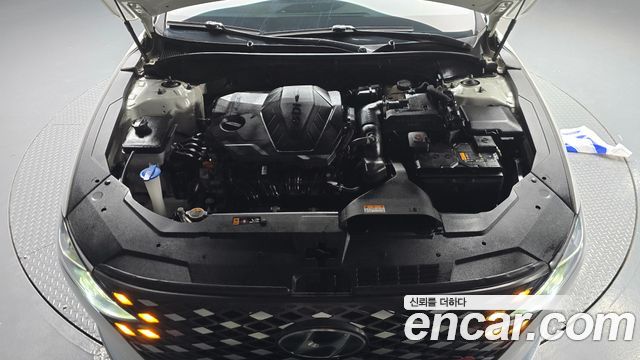 Hyundai Grandeur 2.5 — photo 1 of 32