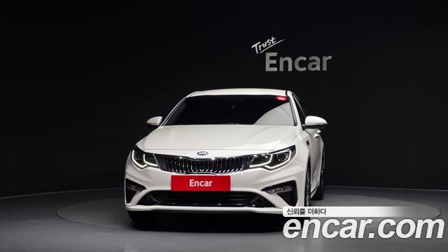 Kia K5 2.0 — photo 1 of 20