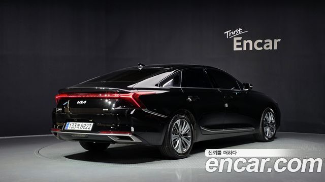 Kia K8 Signature — photo 1 of 34