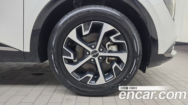 Kia Sportage Nobleless 2WD — photo 1 of 31