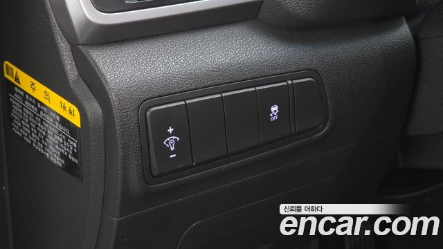 Hyundai Tucson Diesel 1.7 2WD — photo 1 of 20