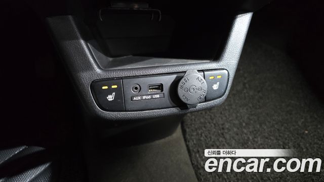 Kia RAY Deluxe — photo 1 of 30