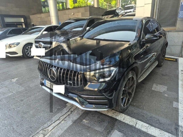 Mercedes-Benz MercedesAMG GLC43 4MATIC Coupe — photo 1 of 4