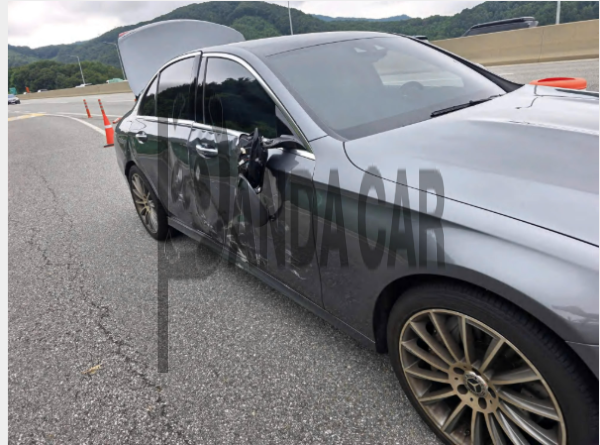 Mercedes-Benz E350 4MATIC