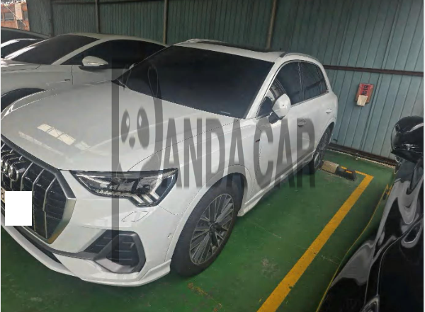 2022 Q3 35 TDI, photograph 1