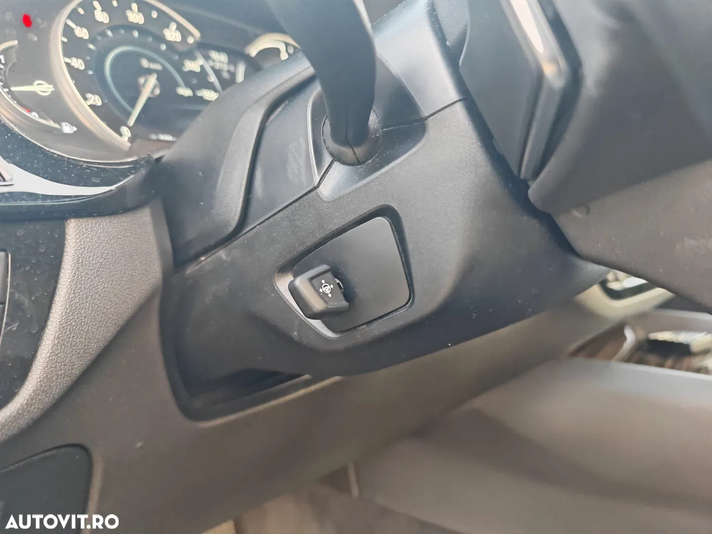 2018 BMW Seria 5, photograph 12