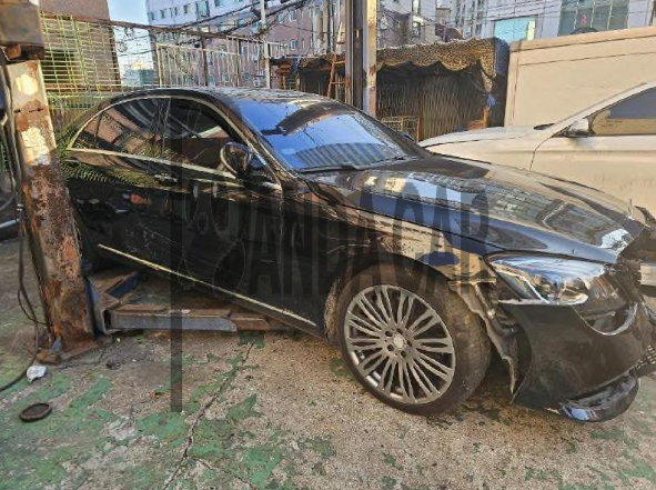 2019 Mercedes-Benz S560 4Matic L, photograph 3