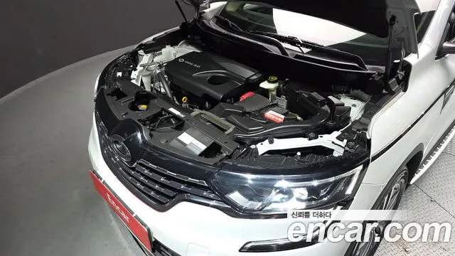 Renault-KoreaSamsung QM6 2.0 GDe LE 2WD — photo 1 of 33