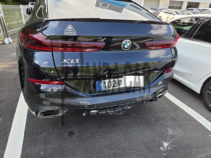 2023 BMW X6 xDrive40i, photograph 1