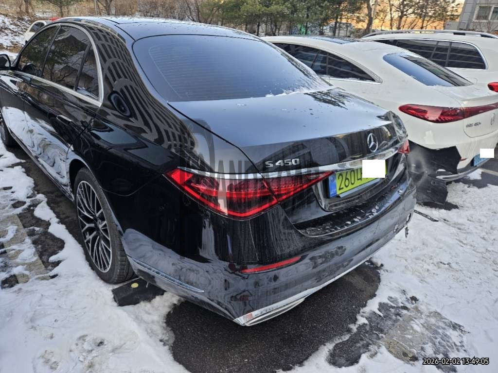2026 Mercedes-Benz S 450 4MATIC, photograph 3