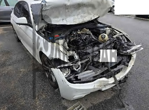 2017 BMW 320i, photograph 4