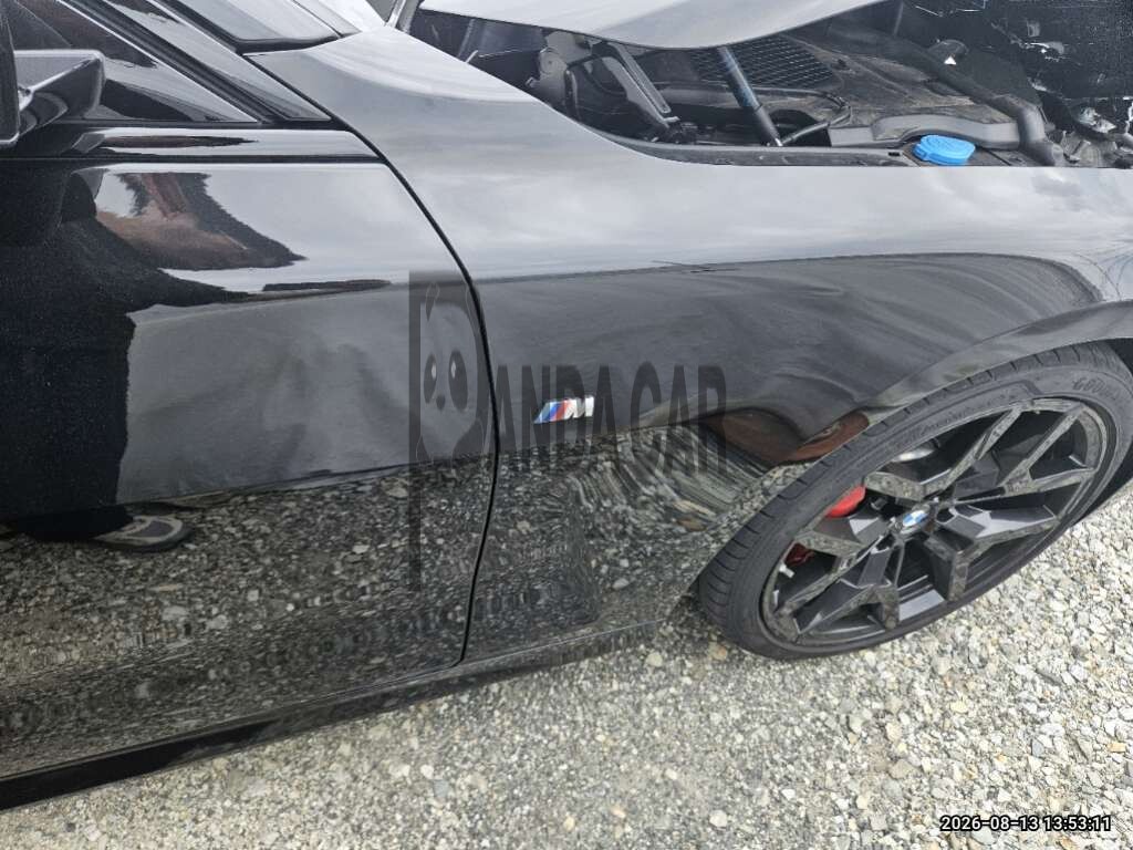2025 BMW 420i Convertible, photograph 3