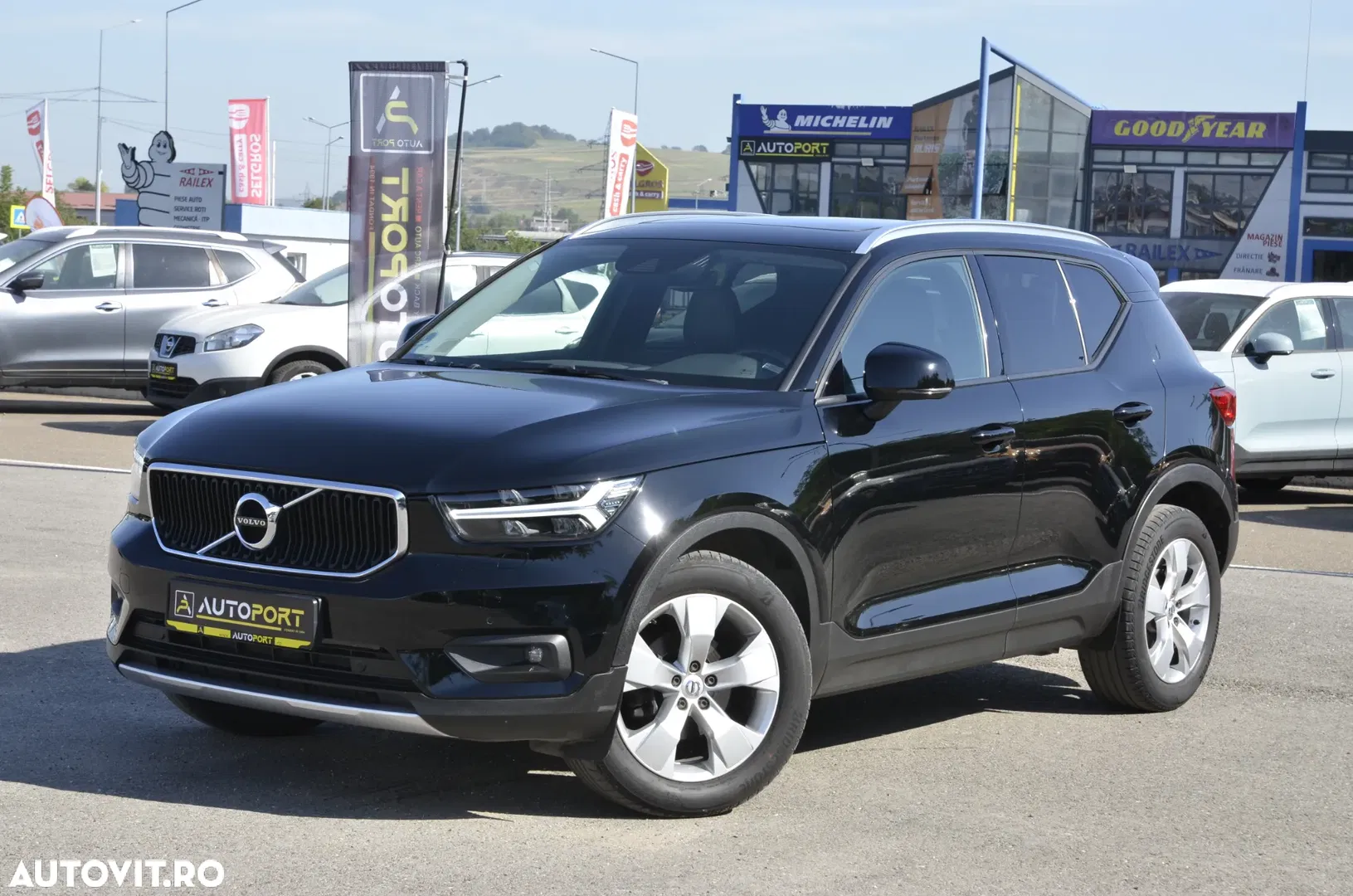 2019 Volvo XC 40 D3 Momentum, photograph 5